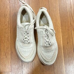 Dolce Vita Cream Textured Women's Sneakers